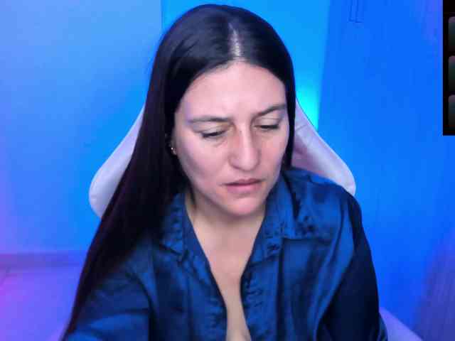 Saskyaajohnson webcam