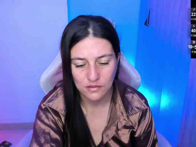Saskyaajohnson webcam