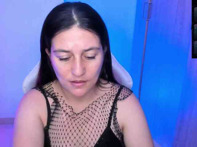 Saskyaajohnson webcam