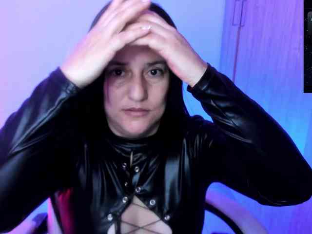 Saskyaajohnson webcam