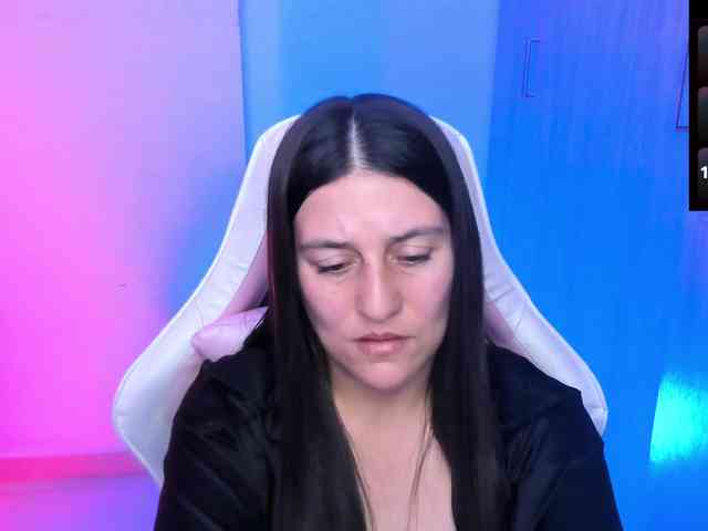Saskyaajohnson webcam