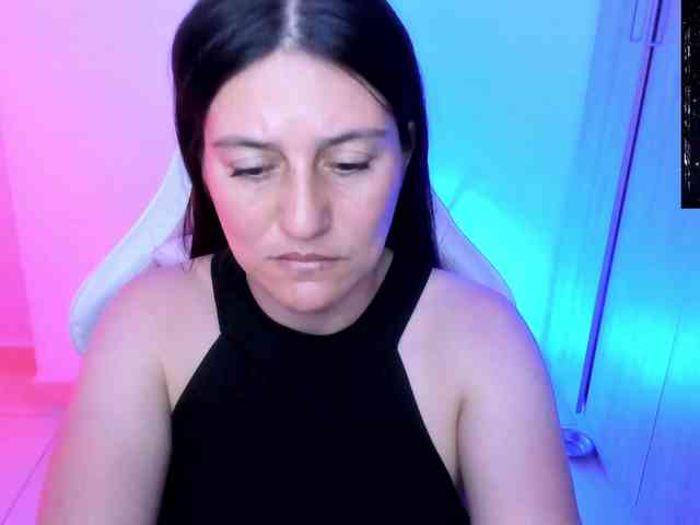 Saskyaajohnson webcam