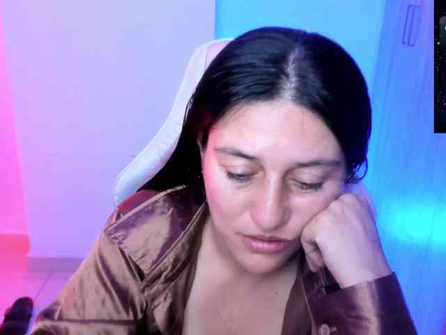 Saskyaajohnson webcam