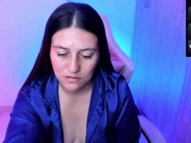 Saskyaajohnson webcam