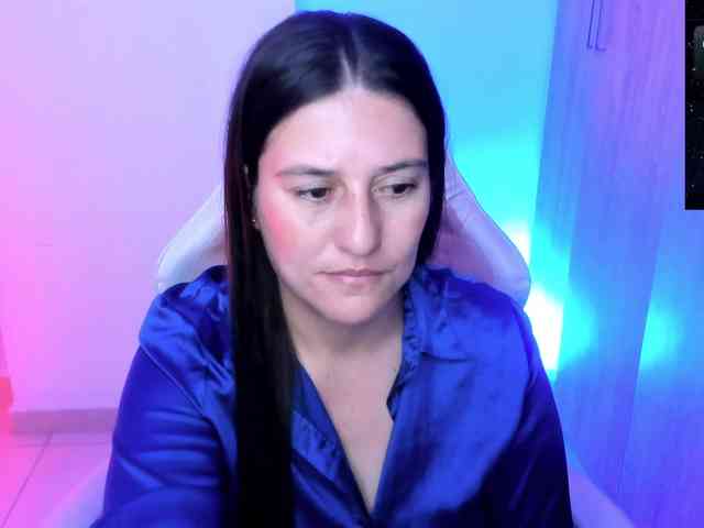 Saskyaajohnson webcam