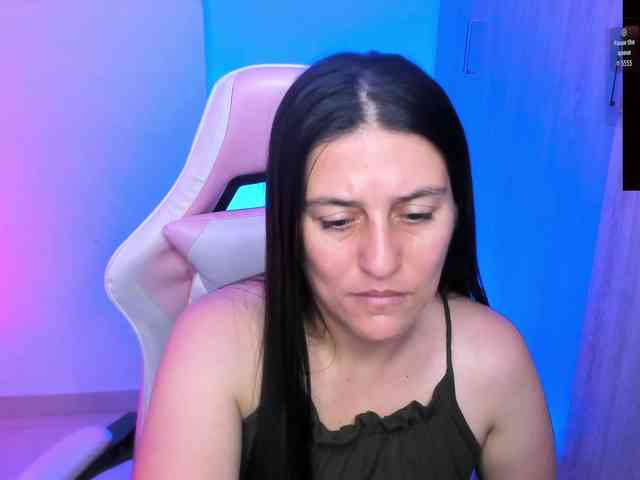 Saskyaajohnson webcam