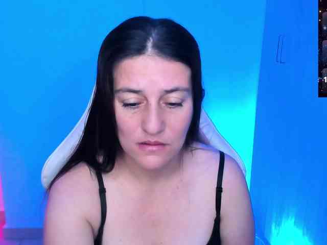 Saskyaajohnson webcam