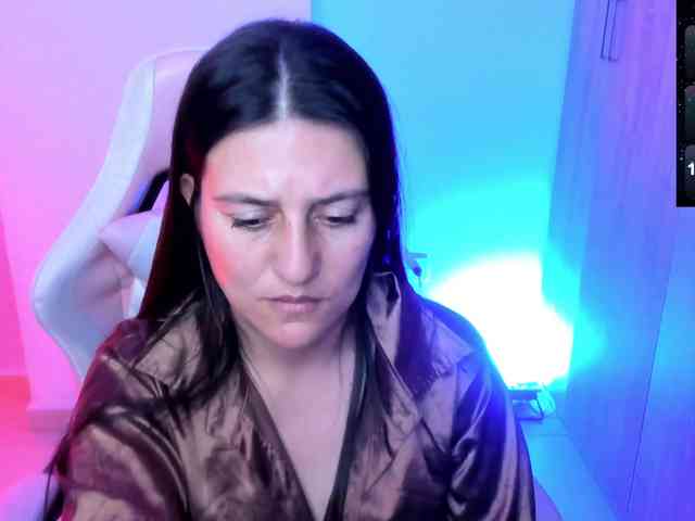 Saskyaajohnson webcam