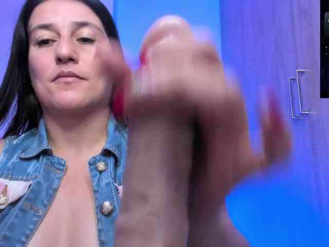 Saskyaajohnson webcam
