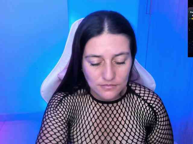 Saskyaajohnson webcam