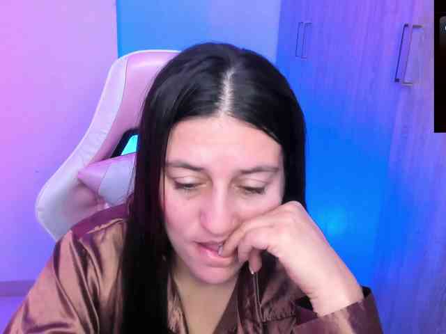 Saskyaajohnson webcam