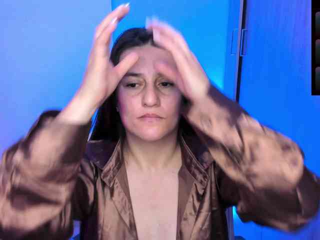 Saskyaajohnson webcam