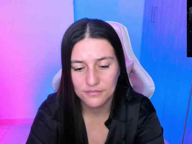 Saskyaajohnson webcam