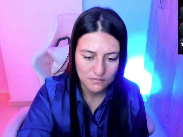Saskyaajohnson webcam