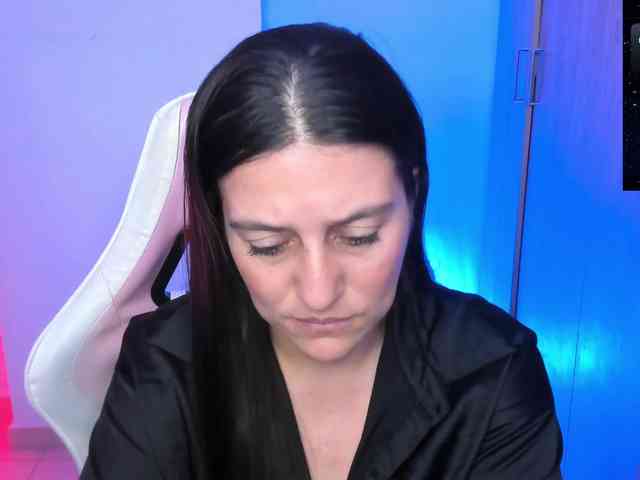 Saskyaajohnson webcam