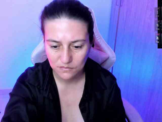 Saskyaajohnson webcam