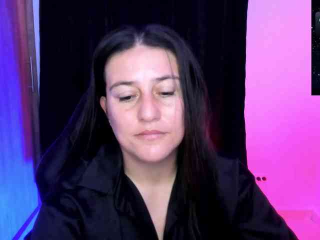 Saskyaajohnson webcam