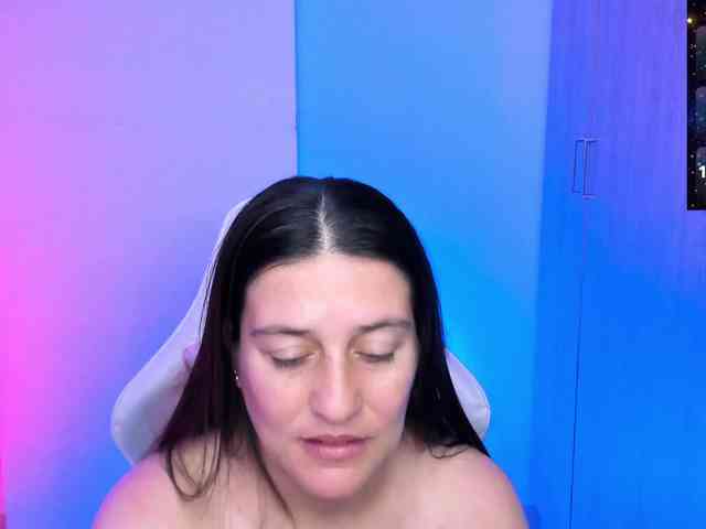 Saskyaajohnson webcam