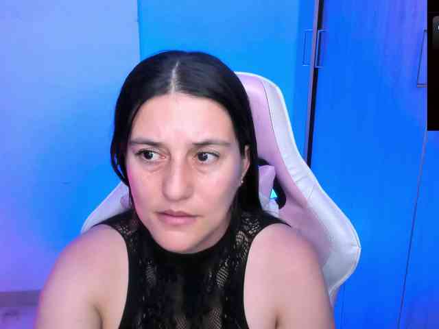 Saskyaajohnson webcam