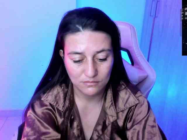 Saskyaajohnson webcam