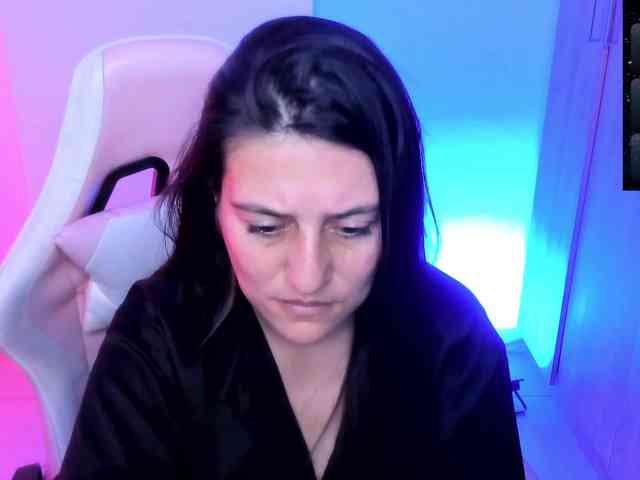 Saskyaajohnson webcam