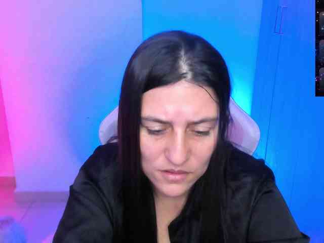 Saskyaajohnson webcam