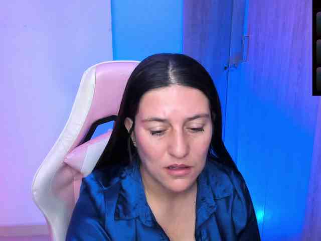 Saskyaajohnson webcam