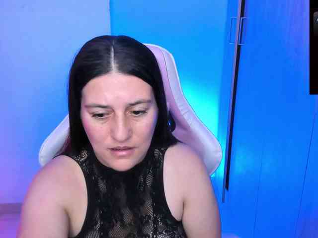 Saskyaajohnson webcam