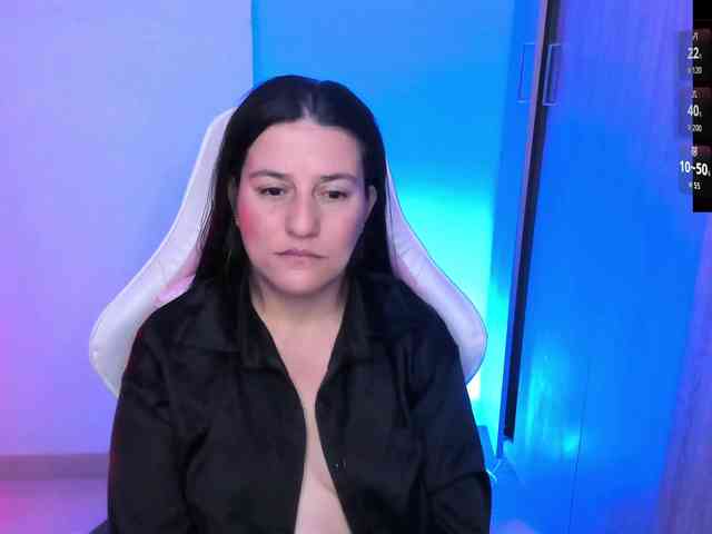 Saskyaajohnson webcam