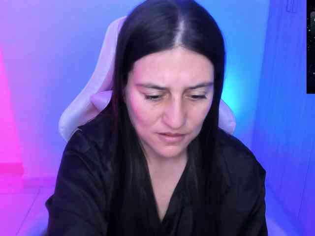 Saskyaajohnson webcam