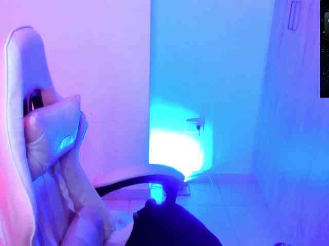 Saskyaajohnson webcam