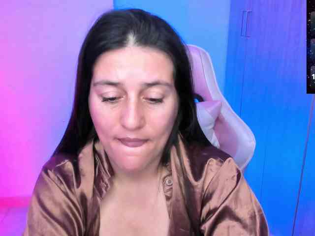 Saskyaajohnson webcam