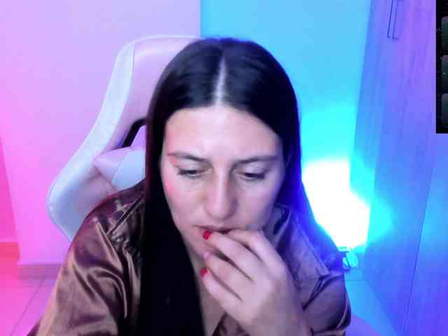 Saskyaajohnson webcam