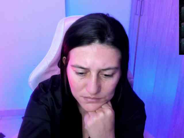 Saskyaajohnson webcam