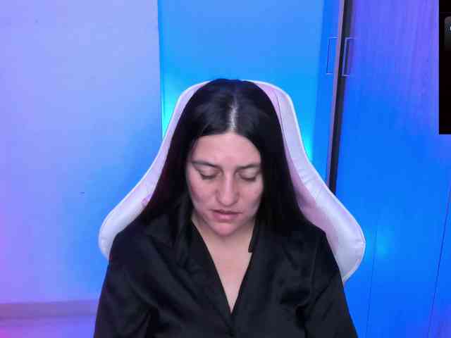 Saskyaajohnson webcam