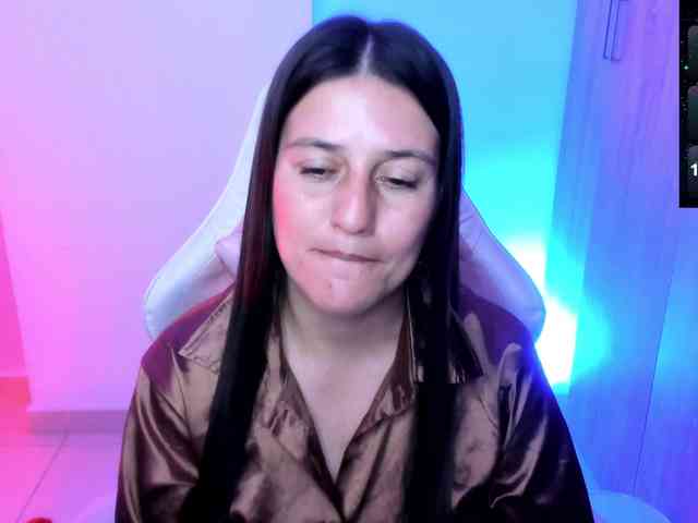 Saskyaajohnson webcam