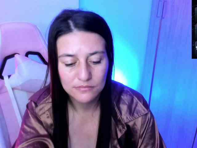 Saskyaajohnson webcam