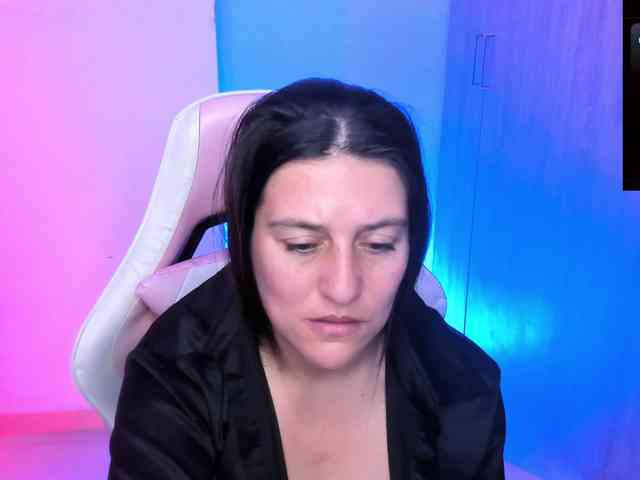 Saskyaajohnson webcam