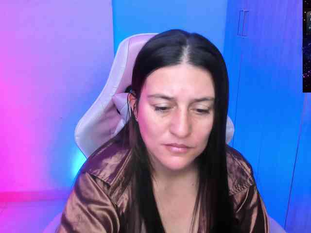 Saskyaajohnson webcam