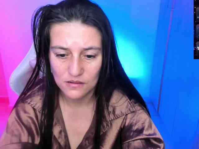 Saskyaajohnson webcam