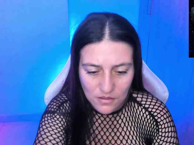 Saskyaajohnson Live Webcam on BongaCams