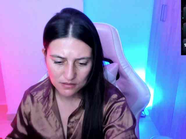 Saskyaajohnson webcam