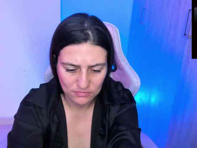 Saskyaajohnson webcam