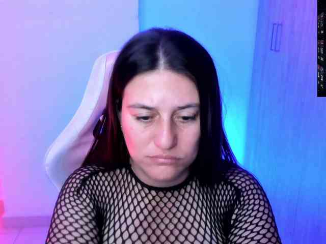 Saskyaajohnson webcam