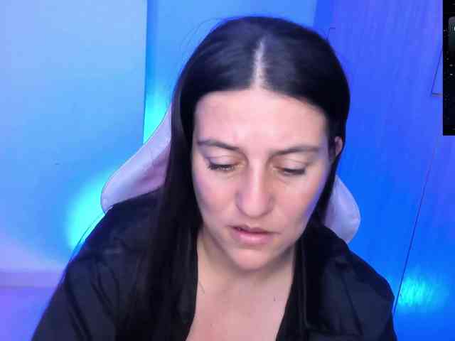 Saskyaajohnson webcam
