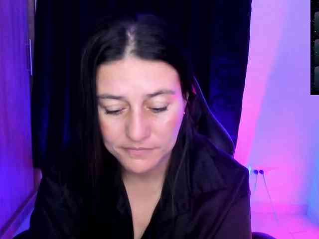 Saskyaajohnson webcam