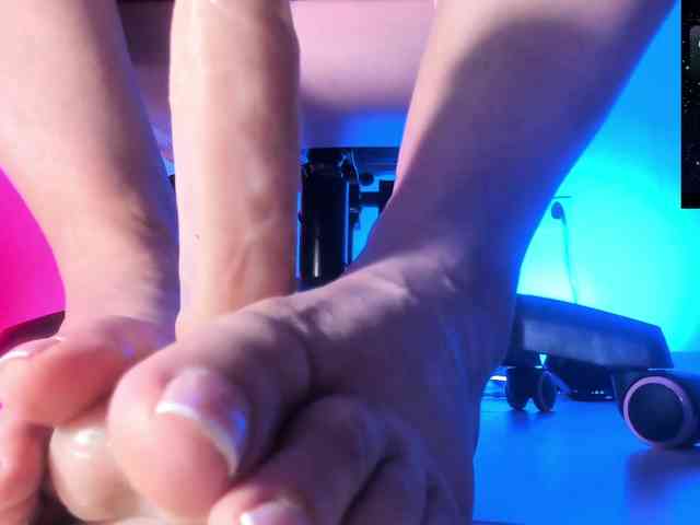 Saskyaajohnson webcam