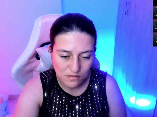 Saskyaajohnson webcam