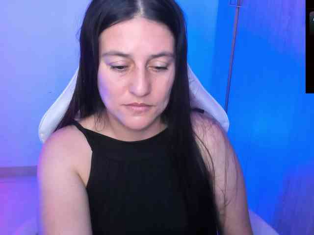 Saskyaajohnson webcam