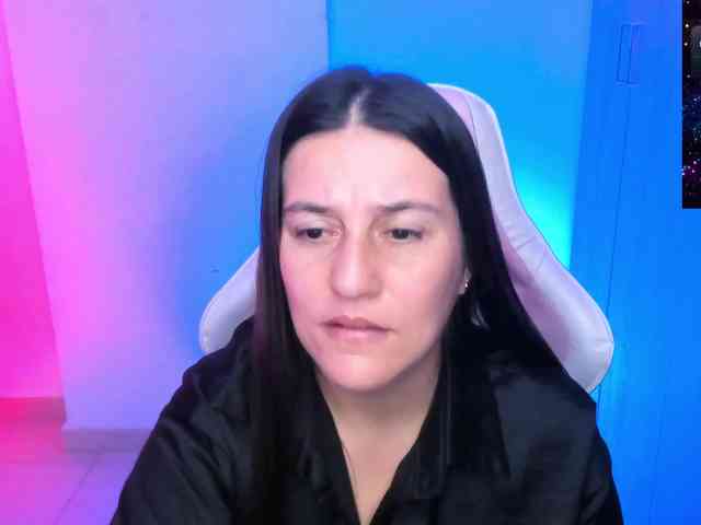 Saskyaajohnson webcam